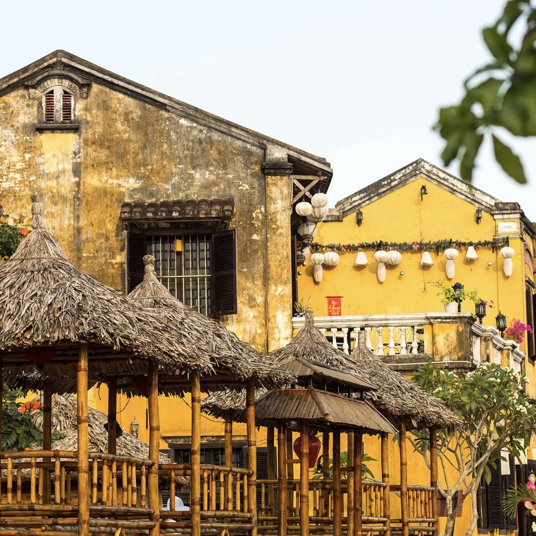 Trip's tweet image. Tiny coastal towns like Hoi An’s An Bang village move at a gentle pace with bicycles outnumbering people, beach cafés opening early, and daily life flowing between sea and old town trip.com/travel-guide/d…