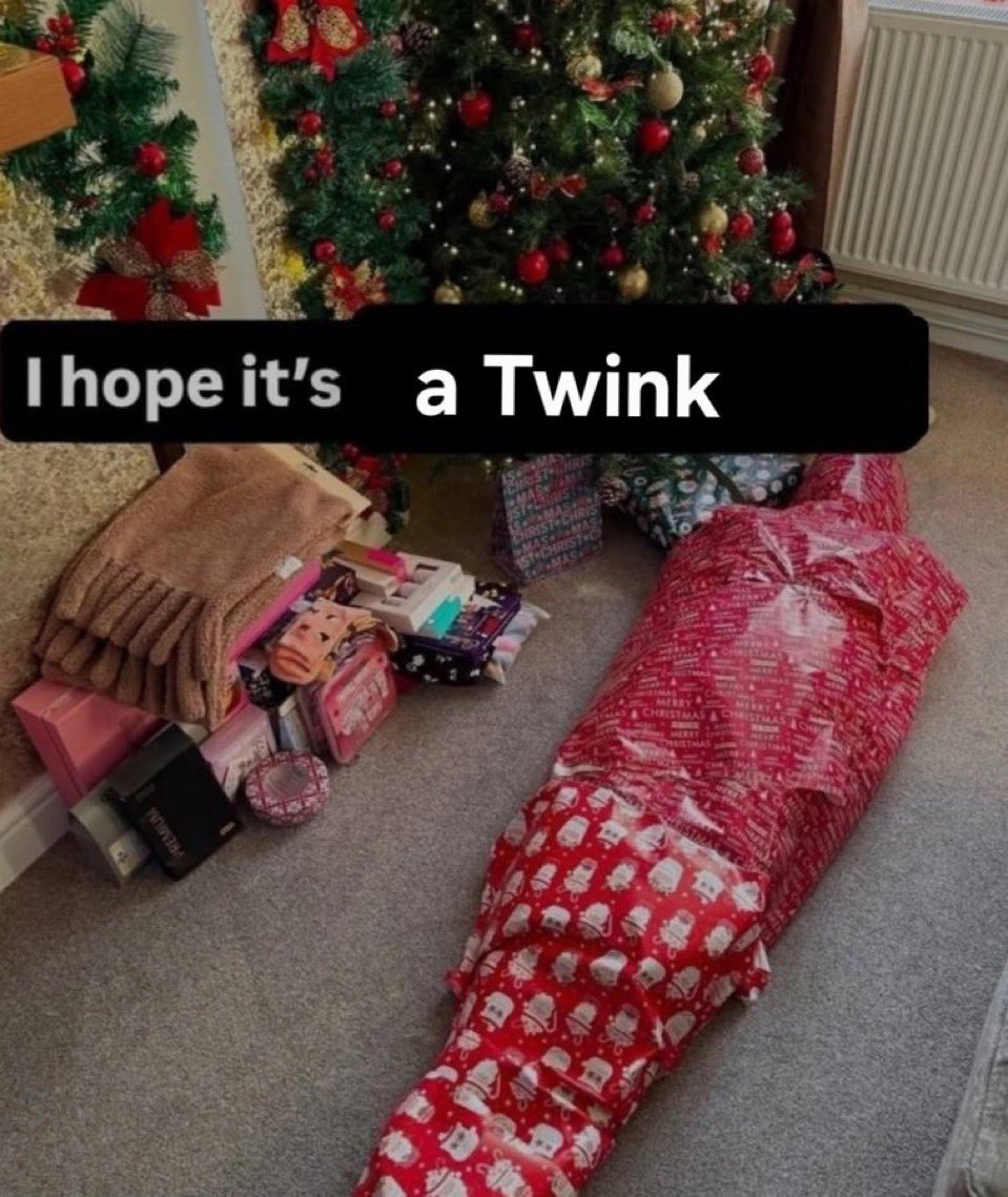 henryyidk's tweet image. we awake and feeling festive af