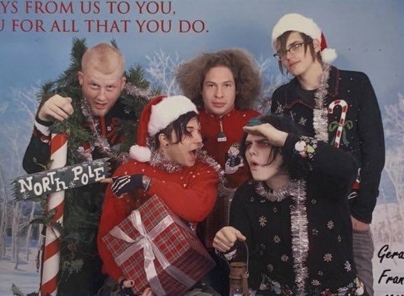 rocksound's tweet image. Merry Christmas from the whole team at Rock Sound 🎄 🎅 

Throwback to this My Chemical Romance card, sent out to fans during the ‘Three Cheers…’ era.