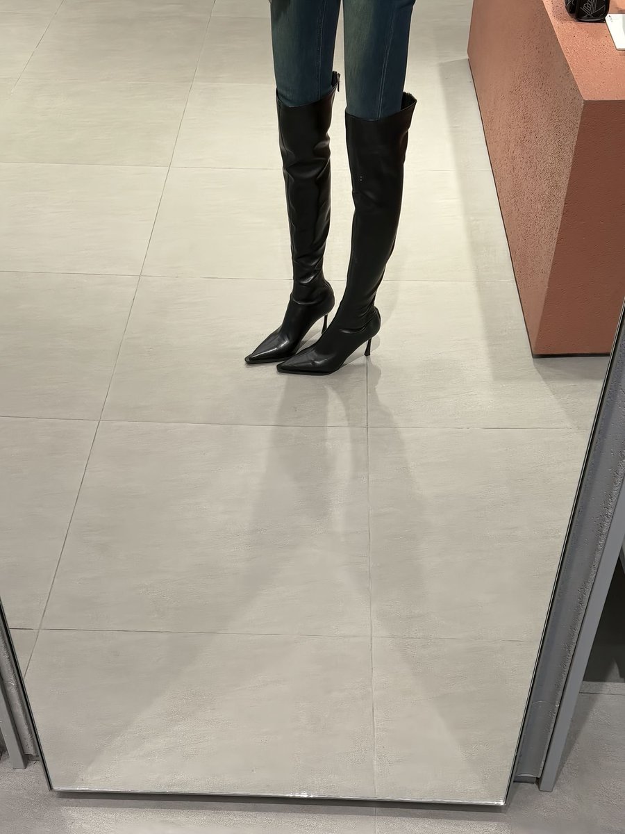 #南京 三十几岁的女人，最想要的是懂得相处的人，有对这位小富婆有兴趣的评论区留言报名。