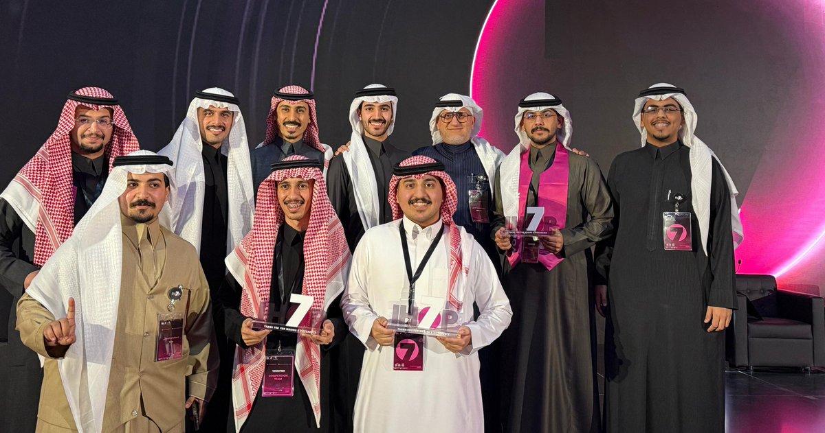 في إطار جهودها الرامية إلى تطوير طلبتها وتعزيز مشاركتهم في المحافل العلمية والمهنية.
شاركت #جامعة_حفر_الباطن ممثَّلةً بكلية الصيدلة في مؤتمر #IHOP7 بعنوان: «رؤى مبتكرة حول ممارسة صيدلة المستشفيات» في نسخته السابعة، الذي أُقيم في مدينة الرياض تحت رعاية معالي وزير الصحة الأستاذ فهد