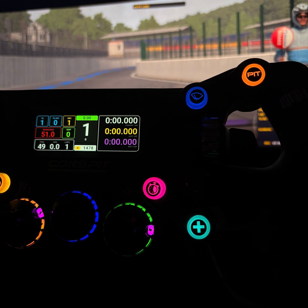 CONSPIT x @lovelysimracing are bringing you a special Christmas gift 🎄
 All-new dashboards for the 310 APEX and 300 GT are now available—come and try them out!
 PRO DRIVERS' CHOICE
🛒USA Webstore: conspit.com

#CONSPIT #ProDriversChoice #lovelydashboard