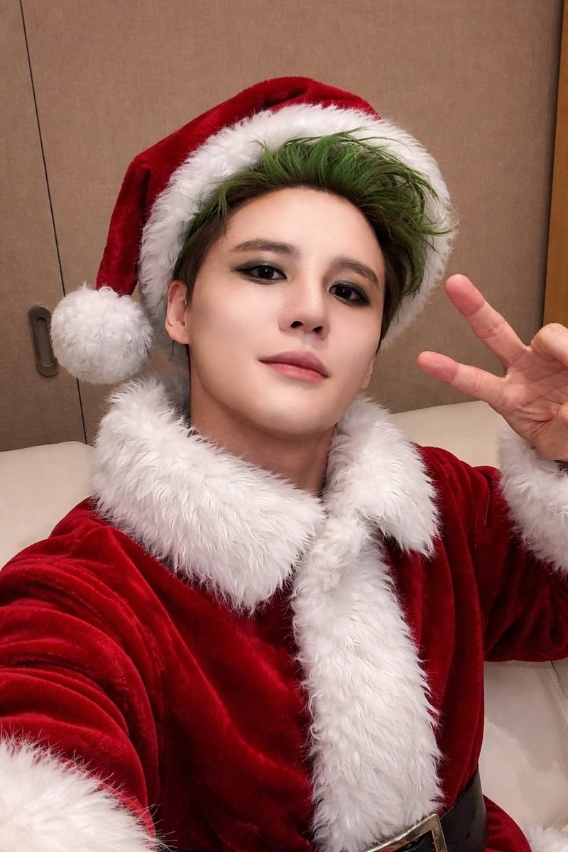 cottonxiatang's tweet image. 🫎메리 크리스마스🎄
(산타옷 입히기 AI😆)