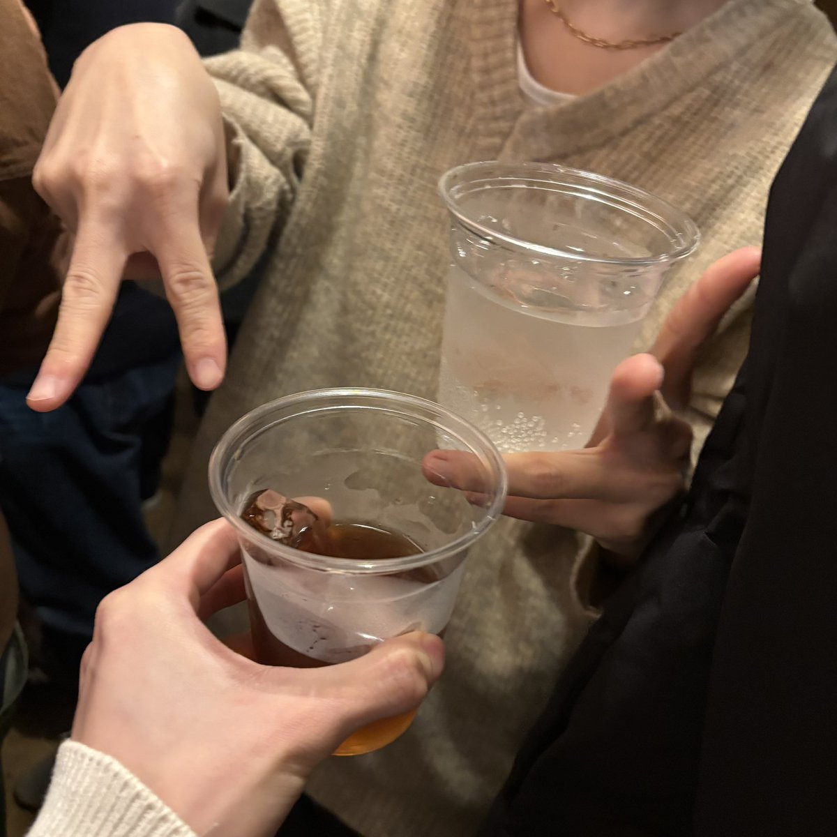 aki59840344's tweet photo. オーナーがやってる立ち飲み屋さんが2歳になったとのことで、蒼汰さんと遊びにきました🙌🏻 https://t.co/HbUz7k5oeR