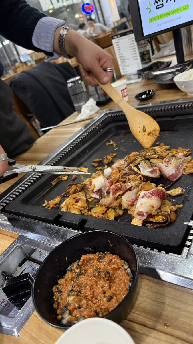 chrishya_'s tweet image. ㅇ_ㅇ 곰돌이랑 휴일 데이뚜 ^~^