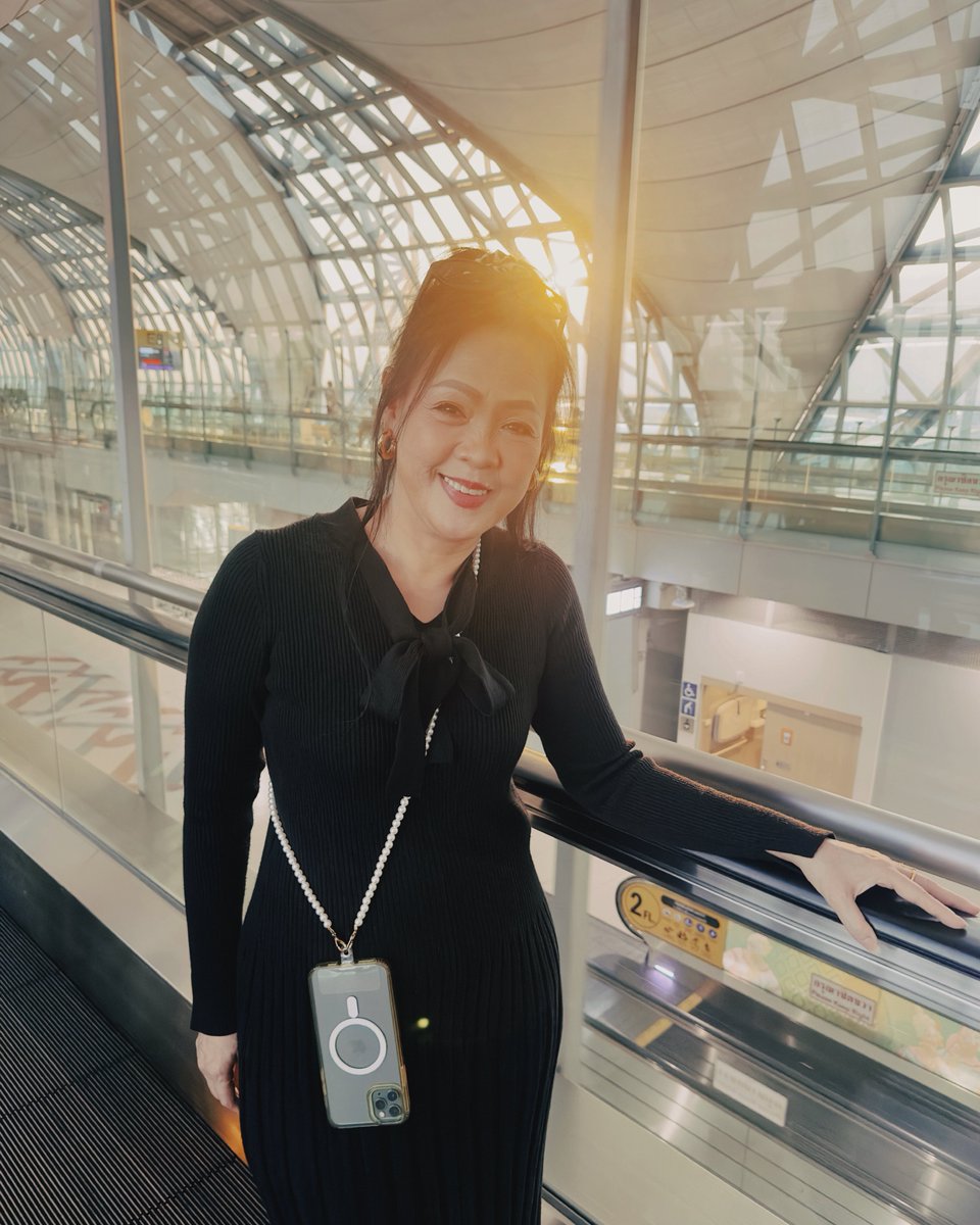 EARTHPANYA's tweet photo. COUNT TO THE TENTH 🎄✈️
#TAAEXJP2526 
#PANYASANINTOKYO 
#PANYASPHEREINTOKYO https://t.co/pn6rwQdcmm