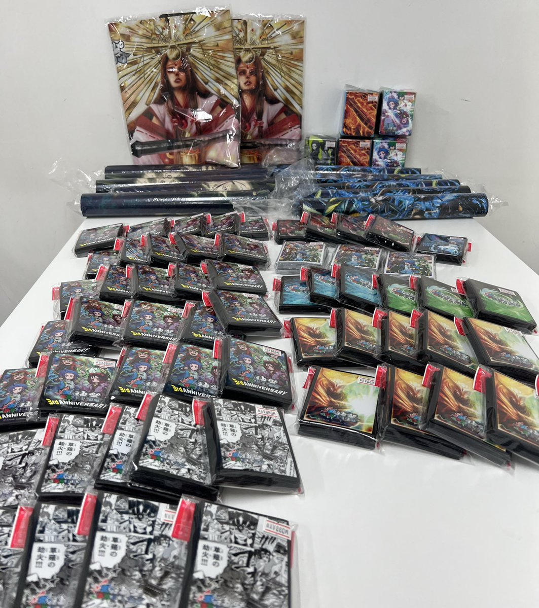 蟲神器 3周年 真之蟲主セット プロモカード スリーブ プレイマット等 蟲神器 めざせ！最強の蟲主」9月から11月の蟲主総会までに発売された新