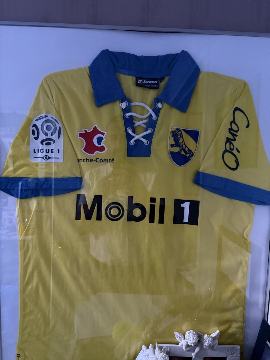 vincekiné tweet media