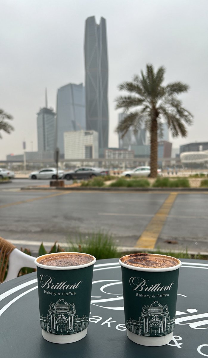 imune_'s tweet image. اللهُم بارك لنا في رجب و شعبان وبلغنا رمضان مُعافين ، مقبولين محاطين بالأهل والأحبة في ظلال رحمتك وعفوك ♥️..