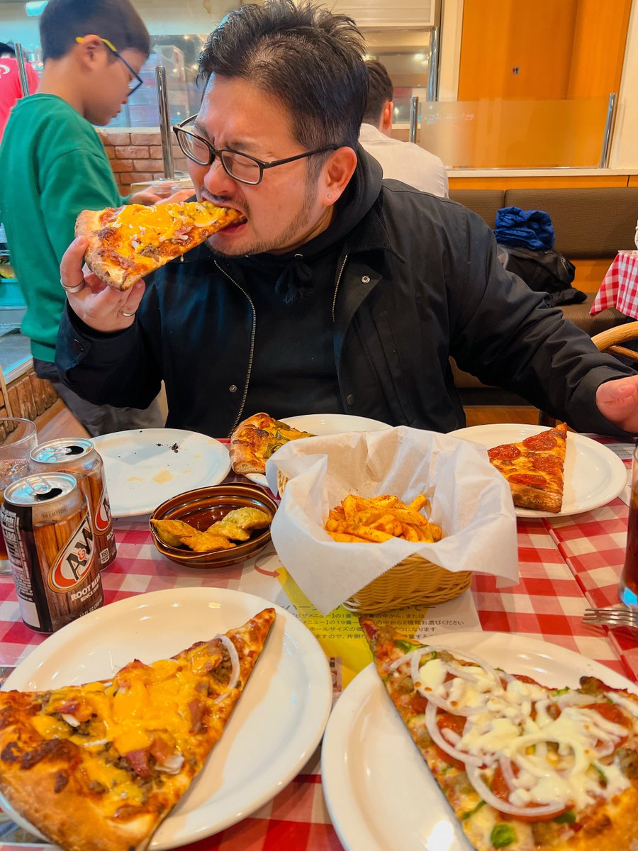 BBOYMEMETA's tweet image. メリクリ🍕✨
 #全日本ピザ選手権評議会