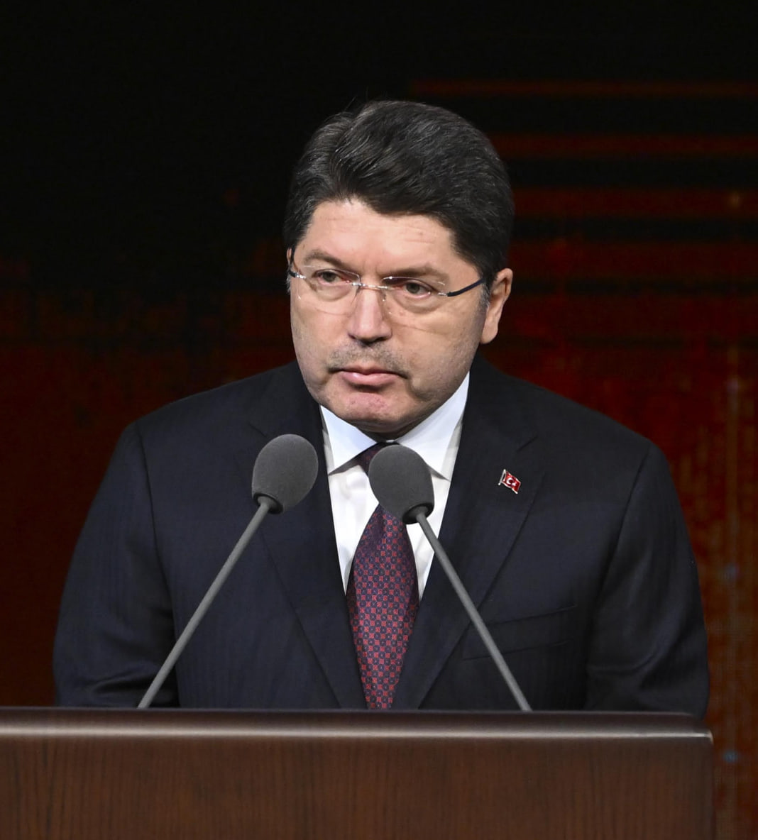 Haber's tweet photo. Adalet Bakanı Yılmaz Tunç: "11. Yargı Paketi kapsamında, ceza infaz sisteminde eşitsizlikleri gideren düzenlemeyi hayata geçirdik.

Ceza İnfaz Kurumlarında hazırlıklar tamamlanmış olup bugün itibariyle düzenlemeden faydalanacak hükümlülerin işlemleri başlatılmıştır." https://t.co/5wX8ghh9rt