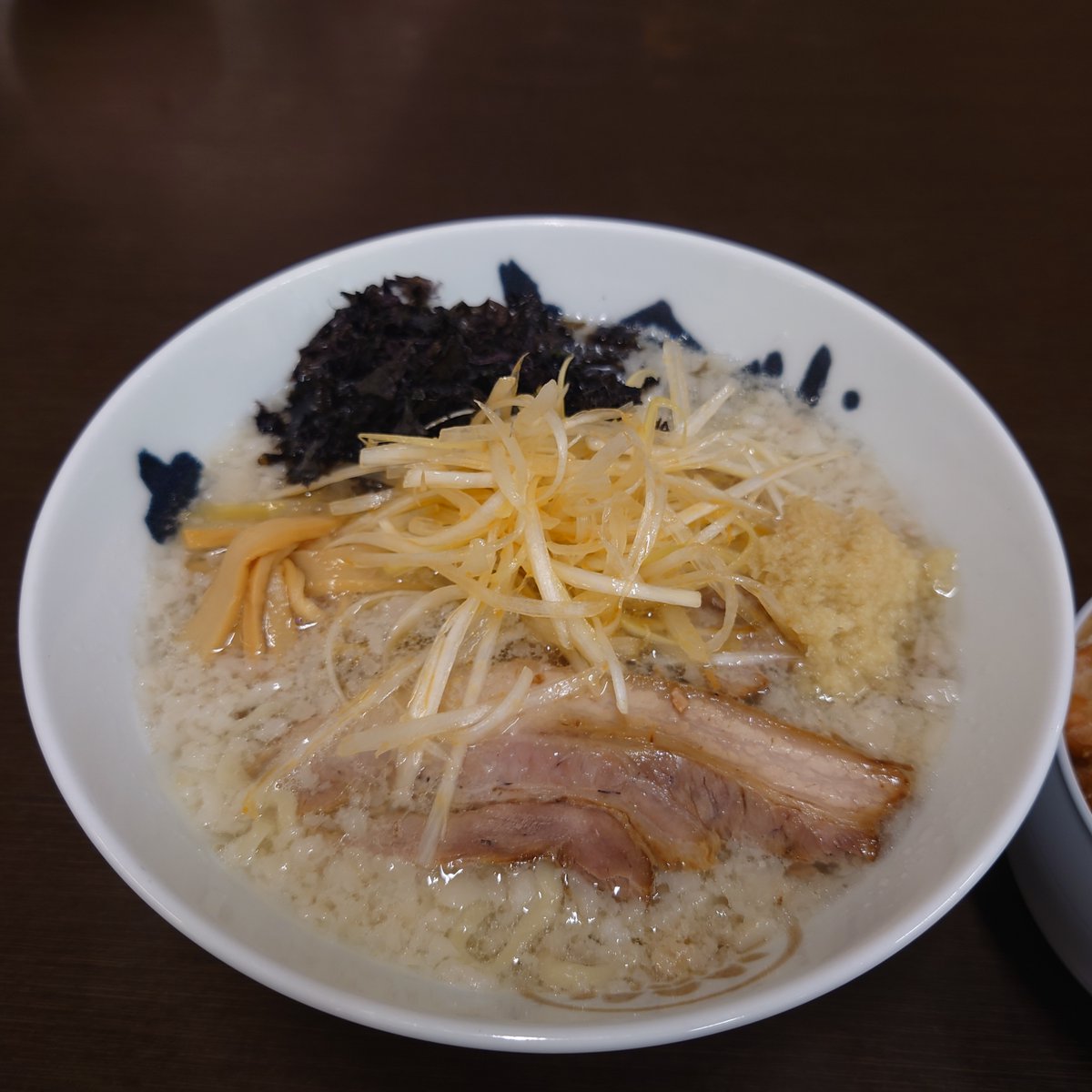 GakuRider's tweet photo. あじ庵食堂の背脂生姜潮ラーメン＆塩川名物！鳥モツ丼

#あじ庵食堂
#喜多方ラーメン https://t.co/T6Poezf96U