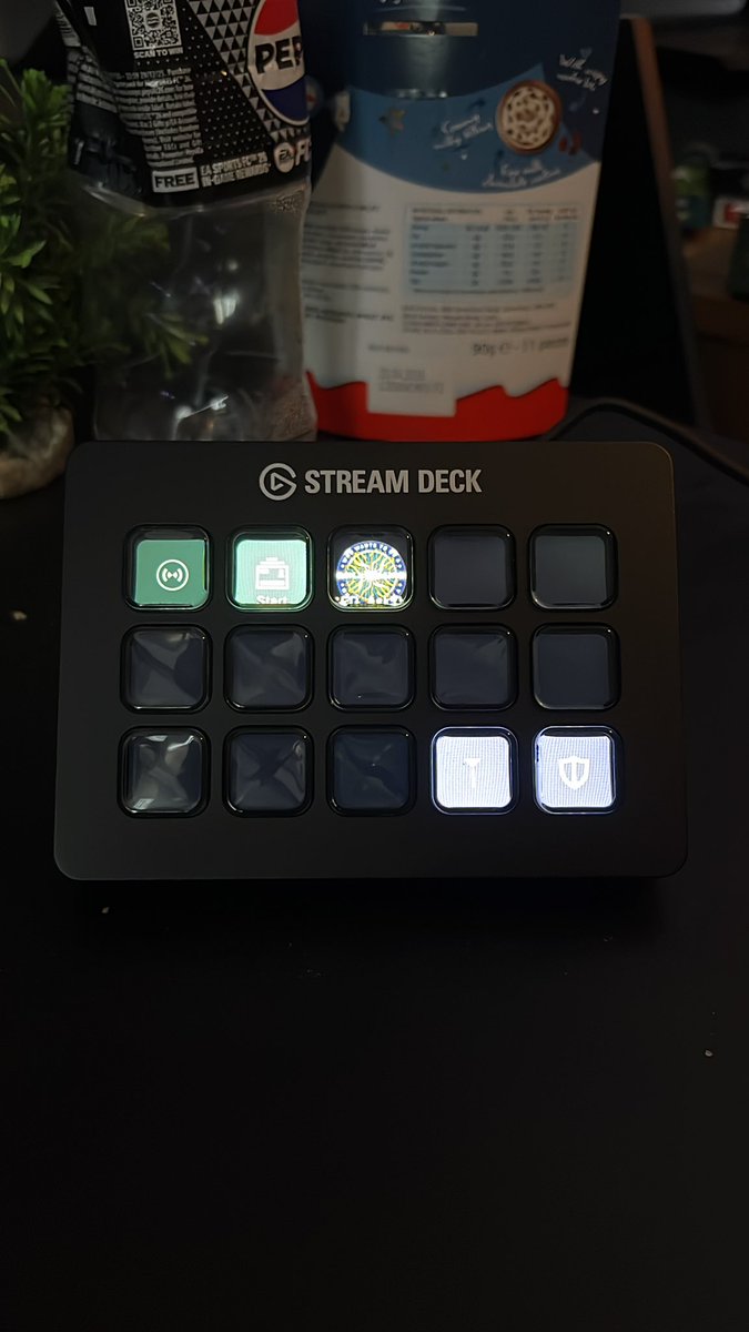 PrinceZenka's tweet image. best crimuh gift ever

merry christmas!!