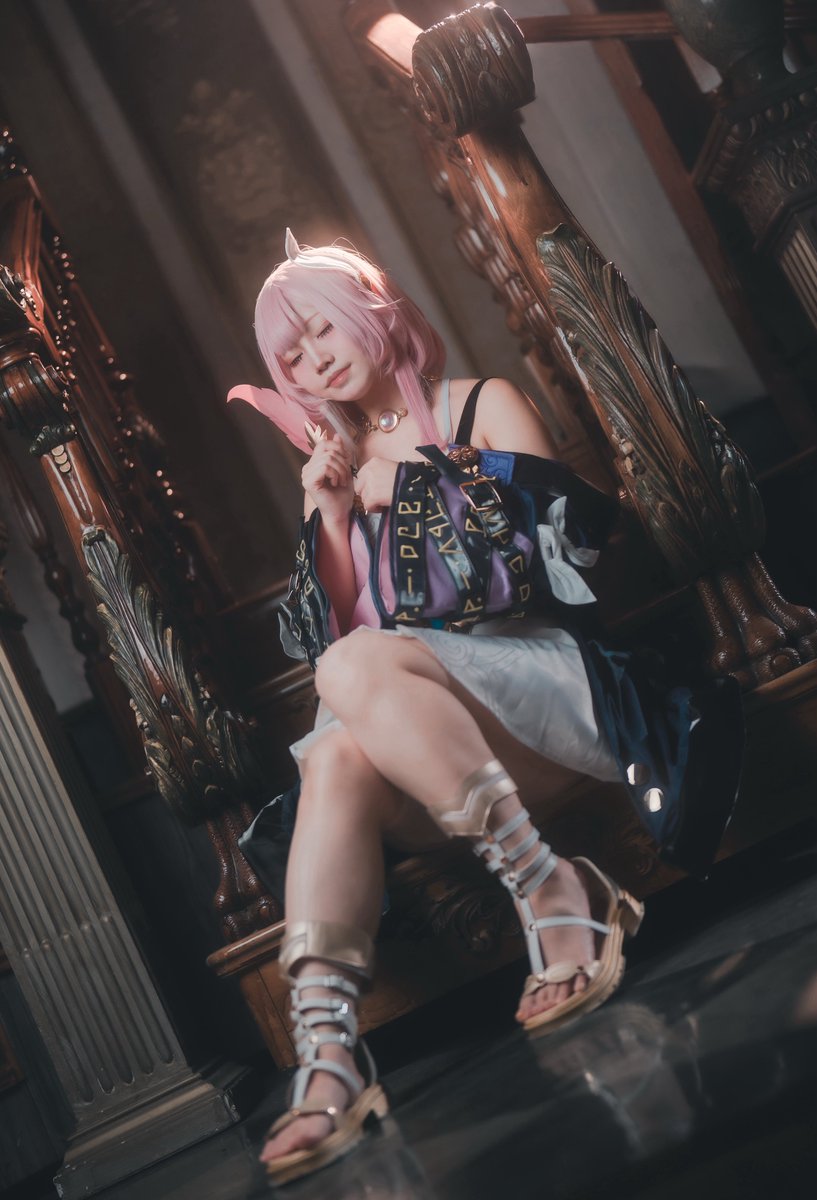 omochi0112's tweet photo. Cosplay/崩壊:スターレイル
キュレネ

        ー思い出はすべて、
                      いつかさざ波になるのー

photo:のえしーさん(@Yukiare82 )
#HonkaiStaRrail #Cyrene https://t.co/AP8mlOpwUW