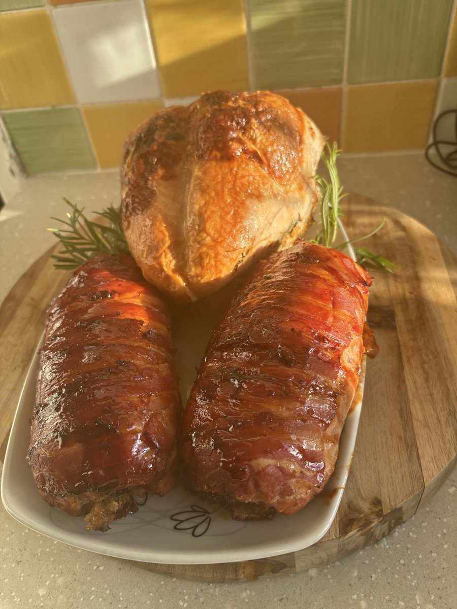 08_russ's tweet photo. @FallowLondon thanks for the recipe for the turkey think the family are going to be happy Merry Christmas 🎄 https://t.co/nfn4W7zN9l
