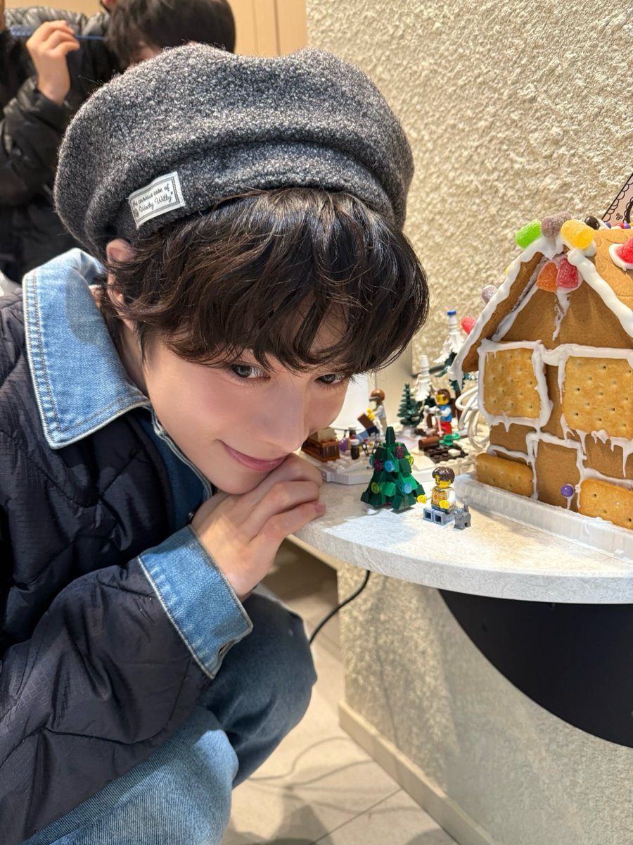 HanBiniEyewoniE's tweet image. 251225 #TPSTargram

@와이에이치크리스마스의분위기2 .merrychristmasiE.hanbinloveyou.com
instagram.com/p/DSrxmklERnP/

#템페스트 #TEMPEST #한빈 #HANBIN