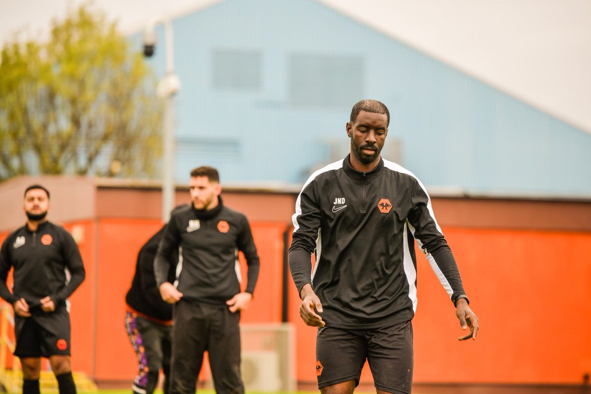 Hounslow Wolves FC tweet media