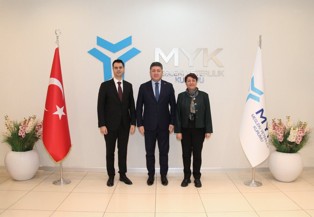 Çalışma ve Sosyal Güvenlik Bakanlığı Hukuk Hizmetleri Genel Müdürü Sayın Av. Ayfer ÖZDEMİR TEFON ve Mevzuat ve Mütalaa Daire Başkanı Sayın Av. Hasan Hayri NAYİR, Mesleki Yeterlilik Kurumu Başkanımız Sayın Aşkın TÖREN’i ziyaret etti.

Detaylı bilgi için myk.gov.tr