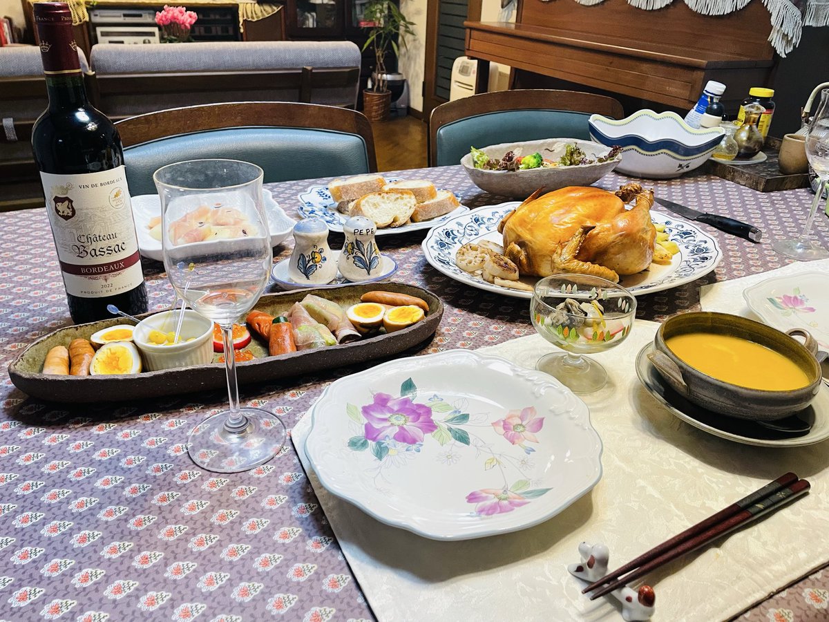 cetus_JJ74's tweet photo. クリスマスは2人で

　毎年作ってくれる母は81歳

     Buon Natale！🎄 https://t.co/c2s7EXqukV