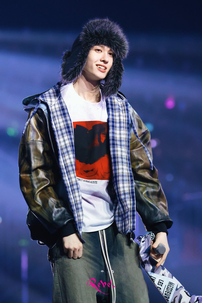 rebel7744's tweet image. 💎

💽251225 sbs

#MARTIN #마틴 #CORTIS #코르티스 #COLOR_OUTSIDE_THE_LINES