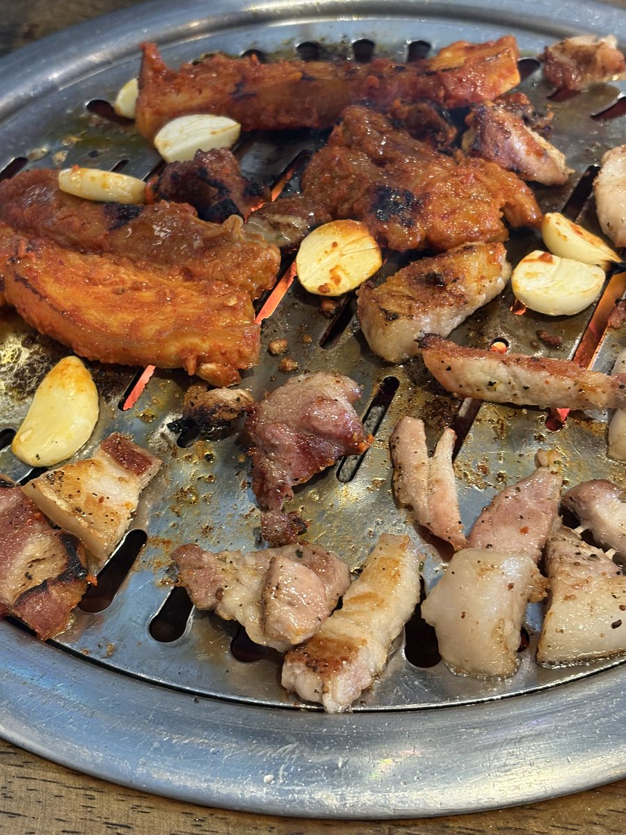 “หมูเพิ่งพลิก” by <a href="/VinXIIIPLG/">VinXIII ⚜️| THE COD3X</a>