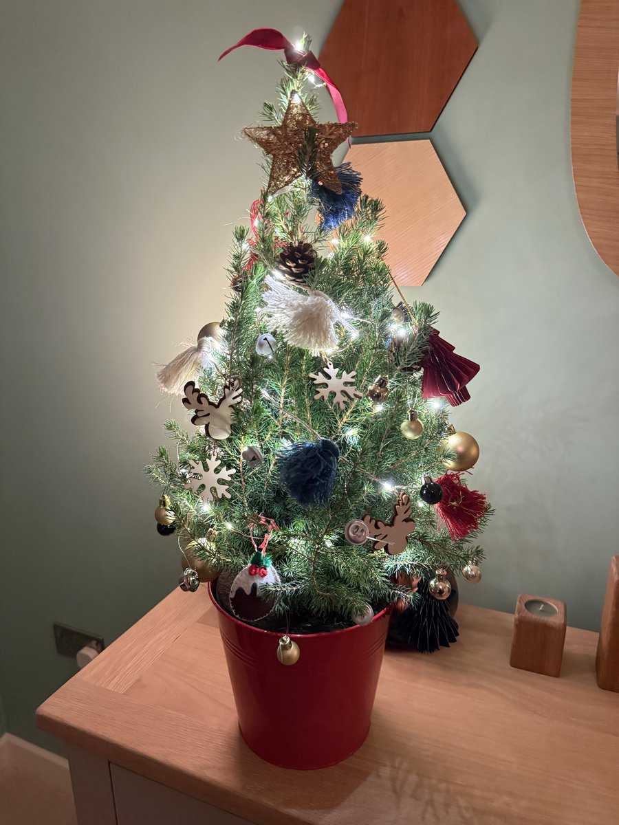 Dazzy 🇪🇺 tweet media