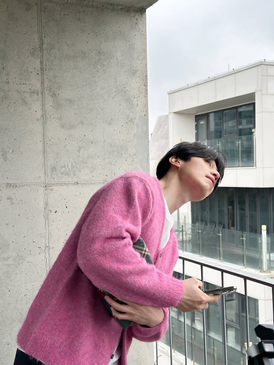 ドンウクさんのところにも サンタさんが来たのかな？🎅 私は自分自身へ