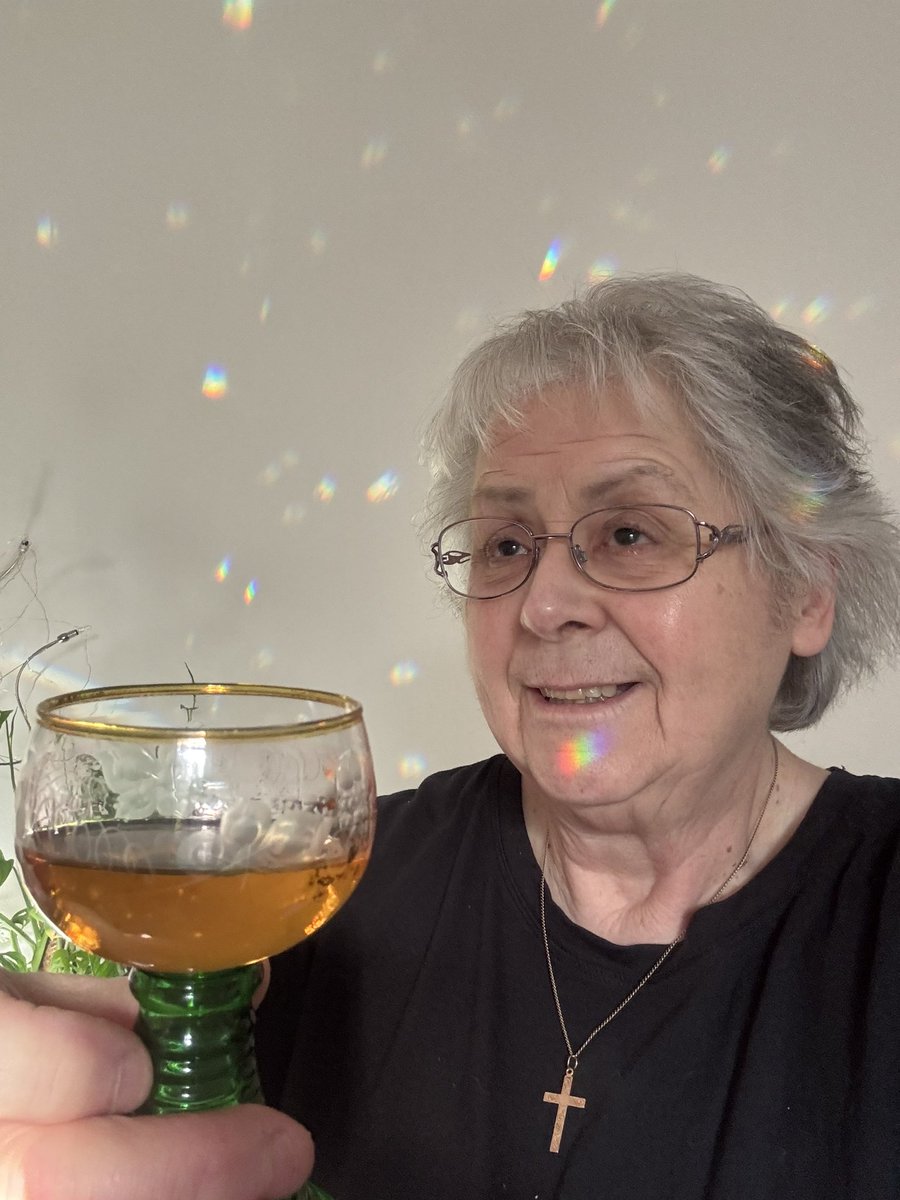 BonniedaWestie's tweet photo. .@Skentelbery Merry Christmas Julie and all the team!
Hereโs to a better year ahead for everyone here or there. Sending love to everyone this Christmas
Lots of love Hazel & Dora xxx
#Christmas2025 #BBCCornwall https://t.co/DnzidKRAss