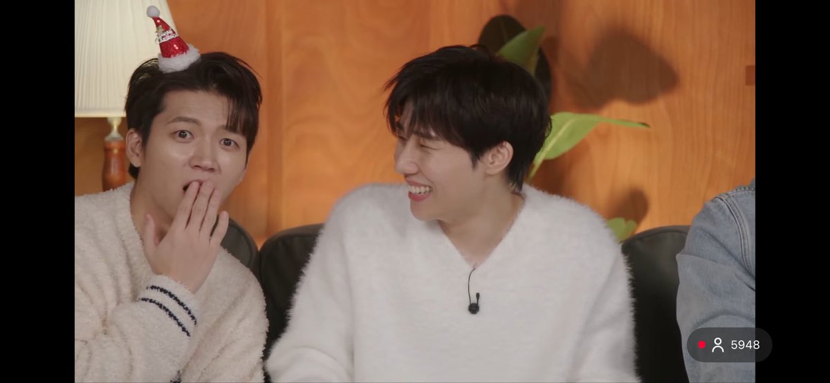 아코✌🏻✌🏻 tweet media