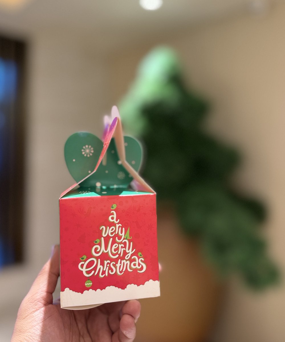 decynug's tweet image. Xmas gift from our hotel