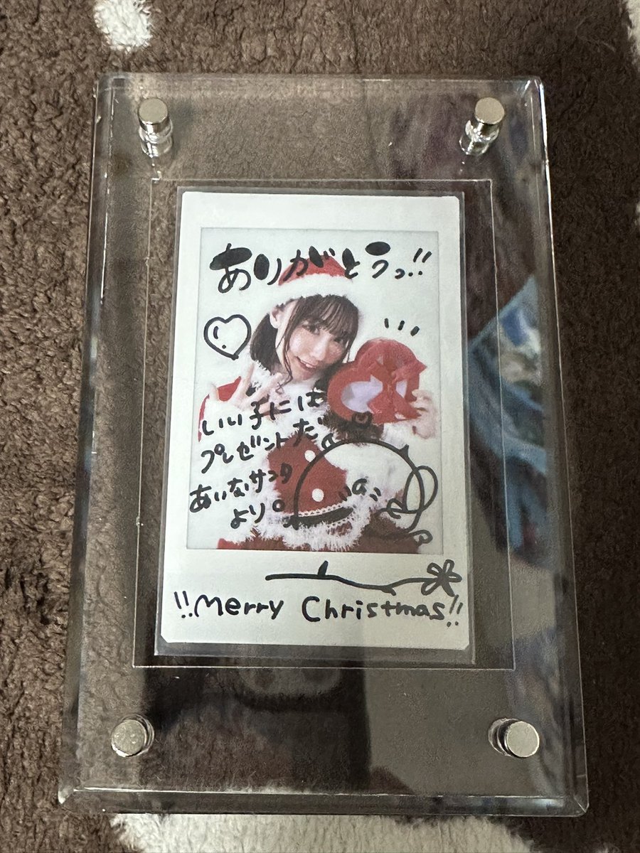 あいにゃサンタのチェキ届いた！ うへへ、世界に1枚か、こりゃあ最高だ