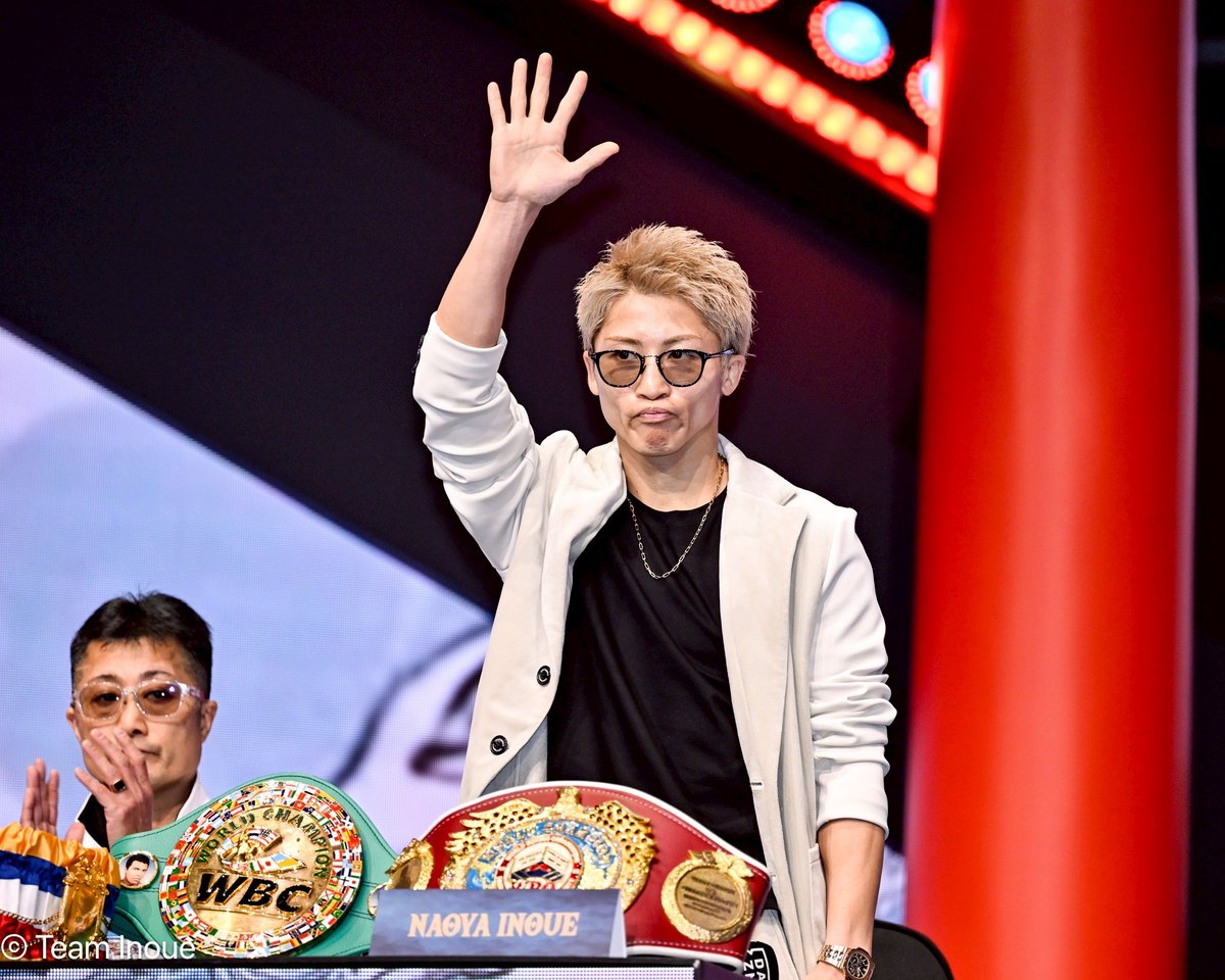 naoyainoue_410's tweet photo. 記者会見終わりました！
明日は計量、バッチリ仕上がりました✌🏼 https://t.co/KGl95RmVdm