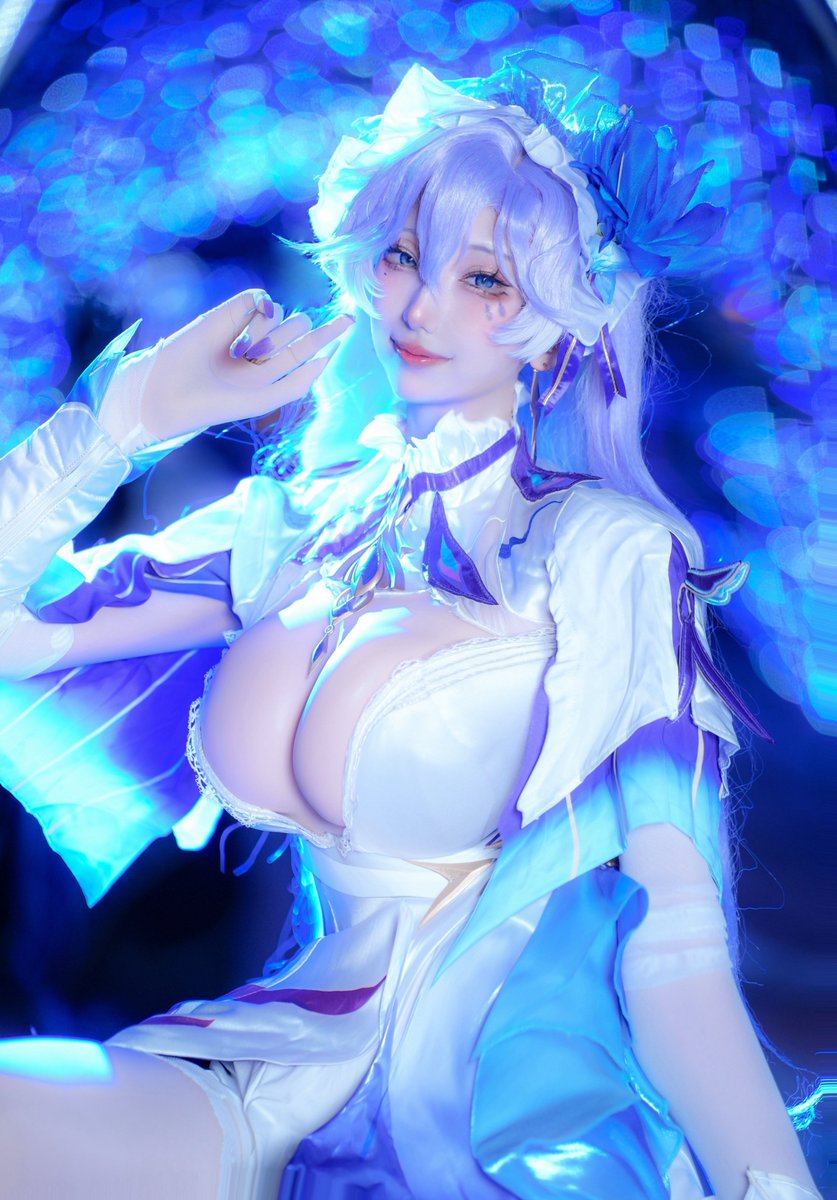 mi_momimo3's tweet photo. cosplay / 鳴潮 
- カンタレラ・フィサリア -
 #WutheringWaves https://t.co/ameAwBpJ2H