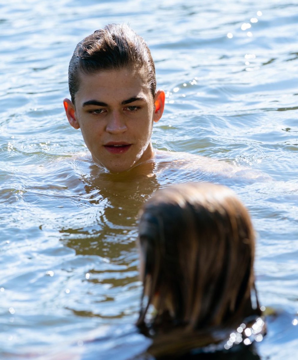 HessaLovers97's tweet photo. Merry Christmas ππβ€οΈ
#hessa #aftermovie #tessayoung #hardinscott https://t.co/GNfn4IX32h