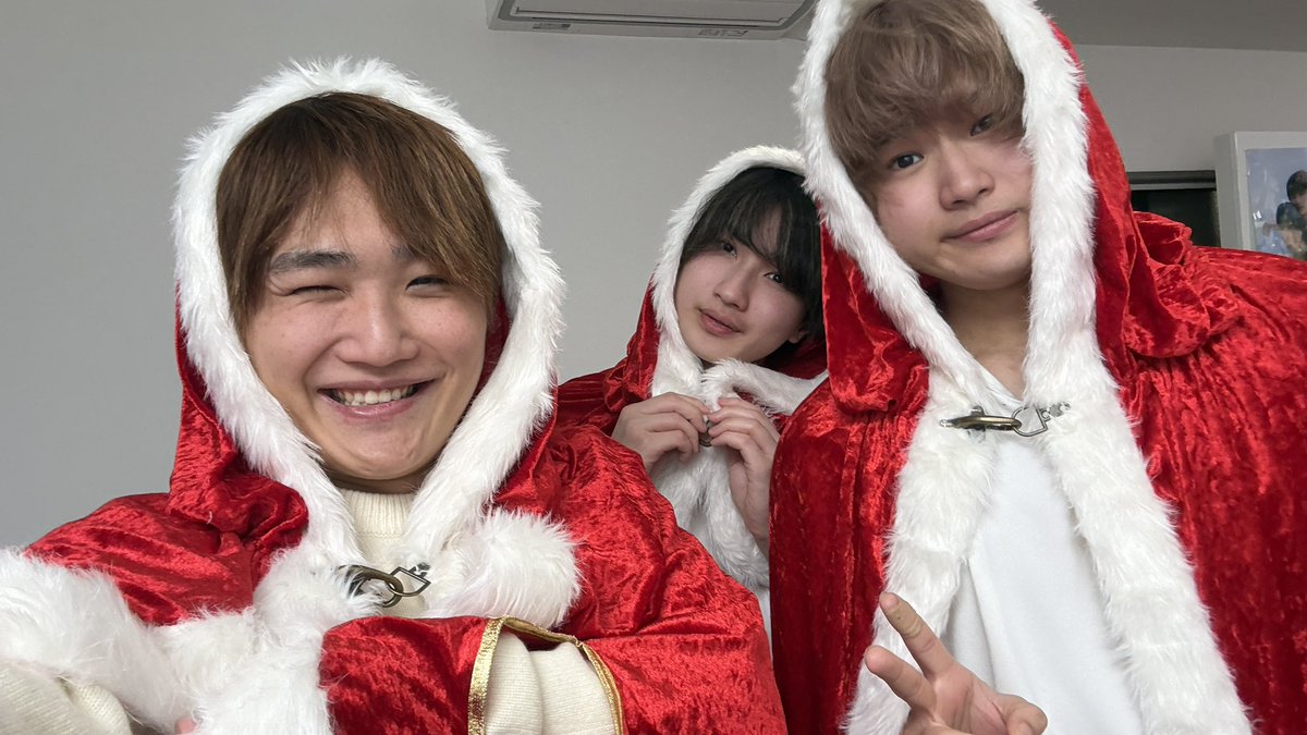 show_w_w's tweet photo. メリークリスマス
🎄🎅✨🎄🎅✨🎄🎅✨ https://t.co/qS2hymqzol
