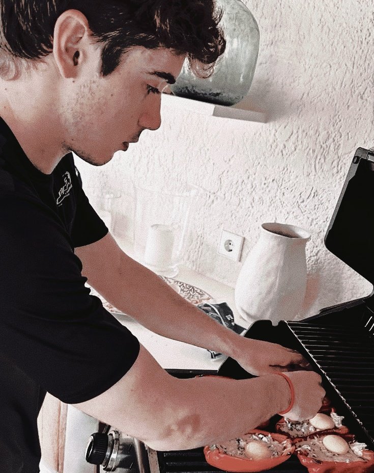 filmeor's tweet image. ⠀⠀⠀⠀ ⠀ ⠀⠀ ⠀ ⠀⠀
⠀⠀⠀𝐈'𝐥𝐥 𝐛𝐞 𝐡𝐨𝐦𝐞 𝐟𝐨𝐫 𝐂𝐡𝐫𝐢𝐬𝐭𝐦𝐚𝐬. ⠀⠀⠀⠀⠀ ⠀ ⠀⠀
⠀⠀⠀⠀⠀ ⠀ ⠀⠀ ⠀⠀⠀⠀⠀ ⠀ ⠀⠀