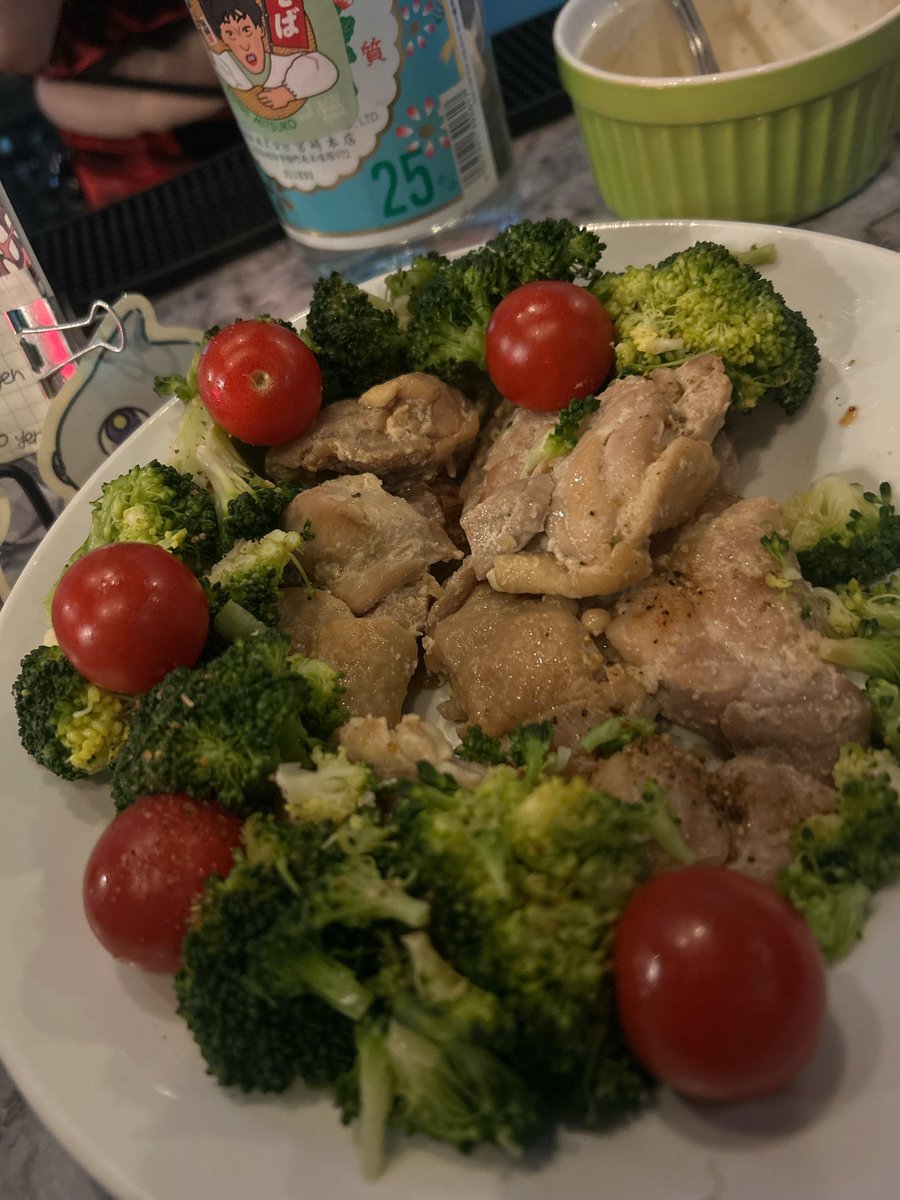 メリクリ本番！！🎅
オープンしてます☺️✨🎄

本日もクリスマスフード
色々あります！！
チキン、クラムチャウダー、マカロニチーズなど🙋‍♀️

みんなでパーティーしましょう🥳
みさ&amp;ふじなみで
お待ちしております💜