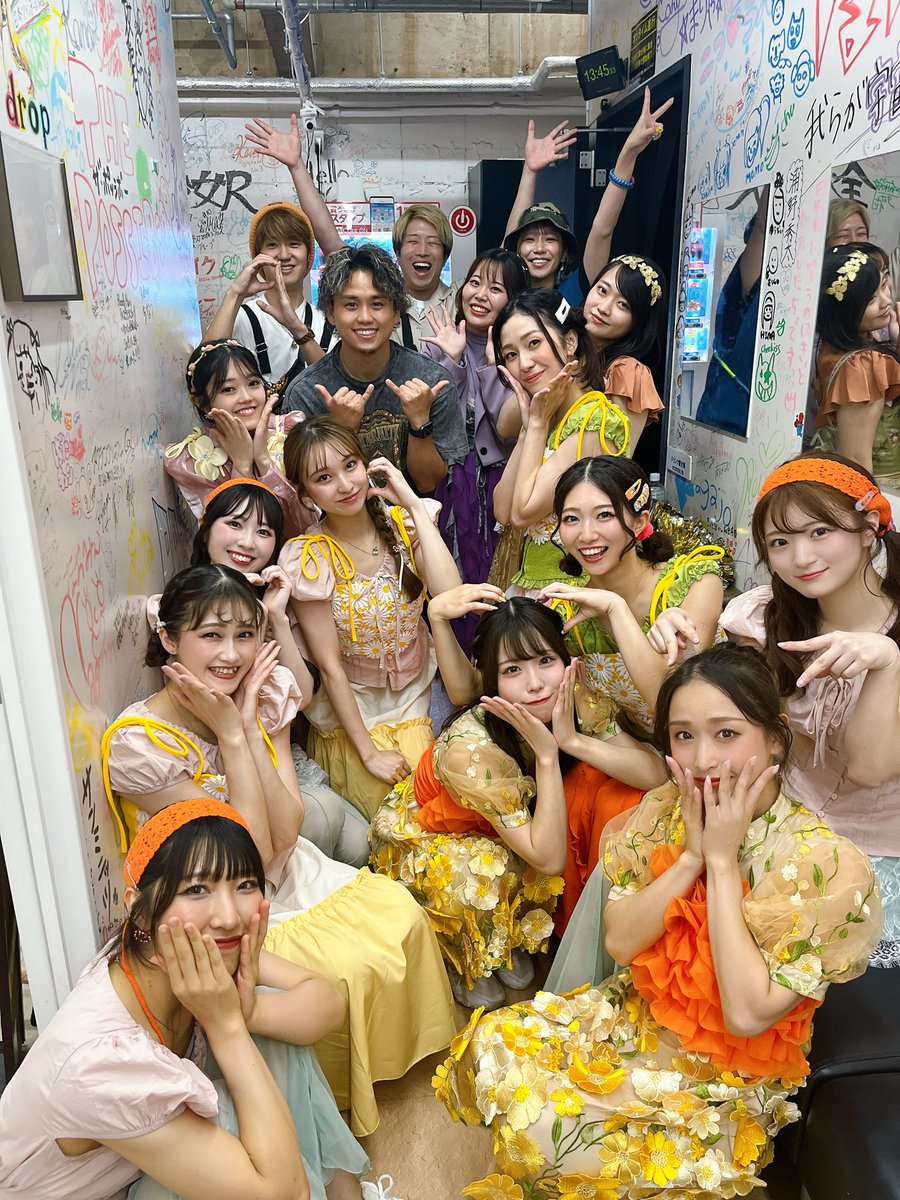 rika_panpanda's tweet photo. 【Pop'n Jam木曜日】
お越しいただいたみなさま、
ありがとうございました✨

#PVW_now
#Popnjam_now https://t.co/jyrJhxEVpJ
