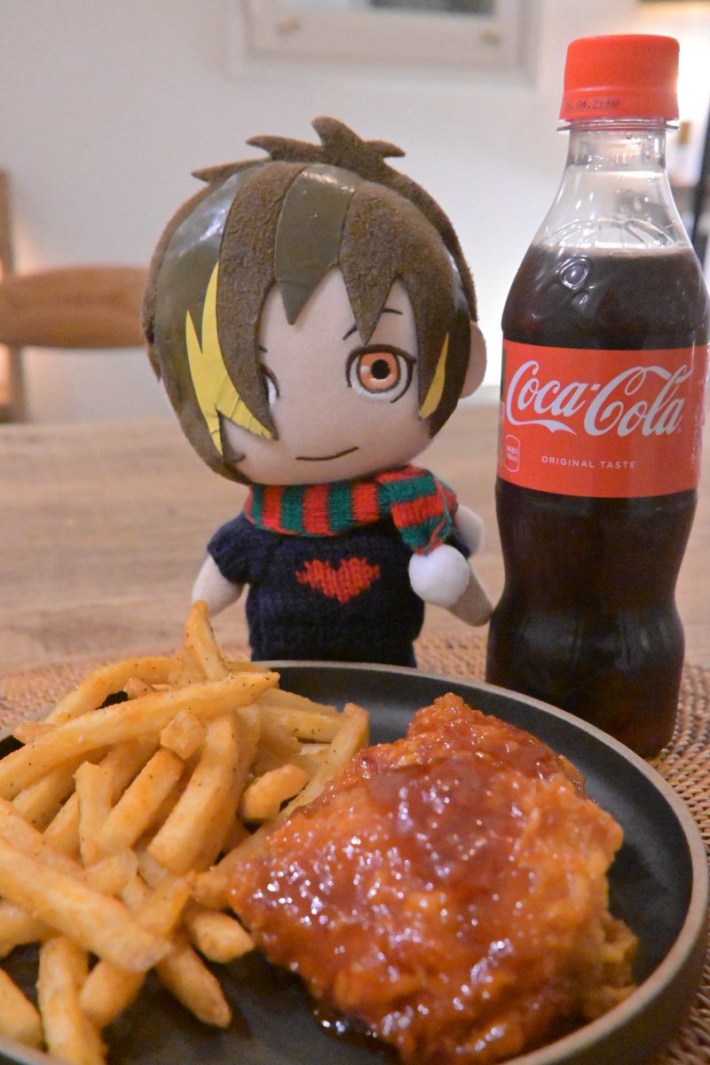 クリスマスなので辛ウマ買ってきた！
ヤンニョムチキンだよ🍗🌶️

 #きらめくデリシャスクリスマス2025
