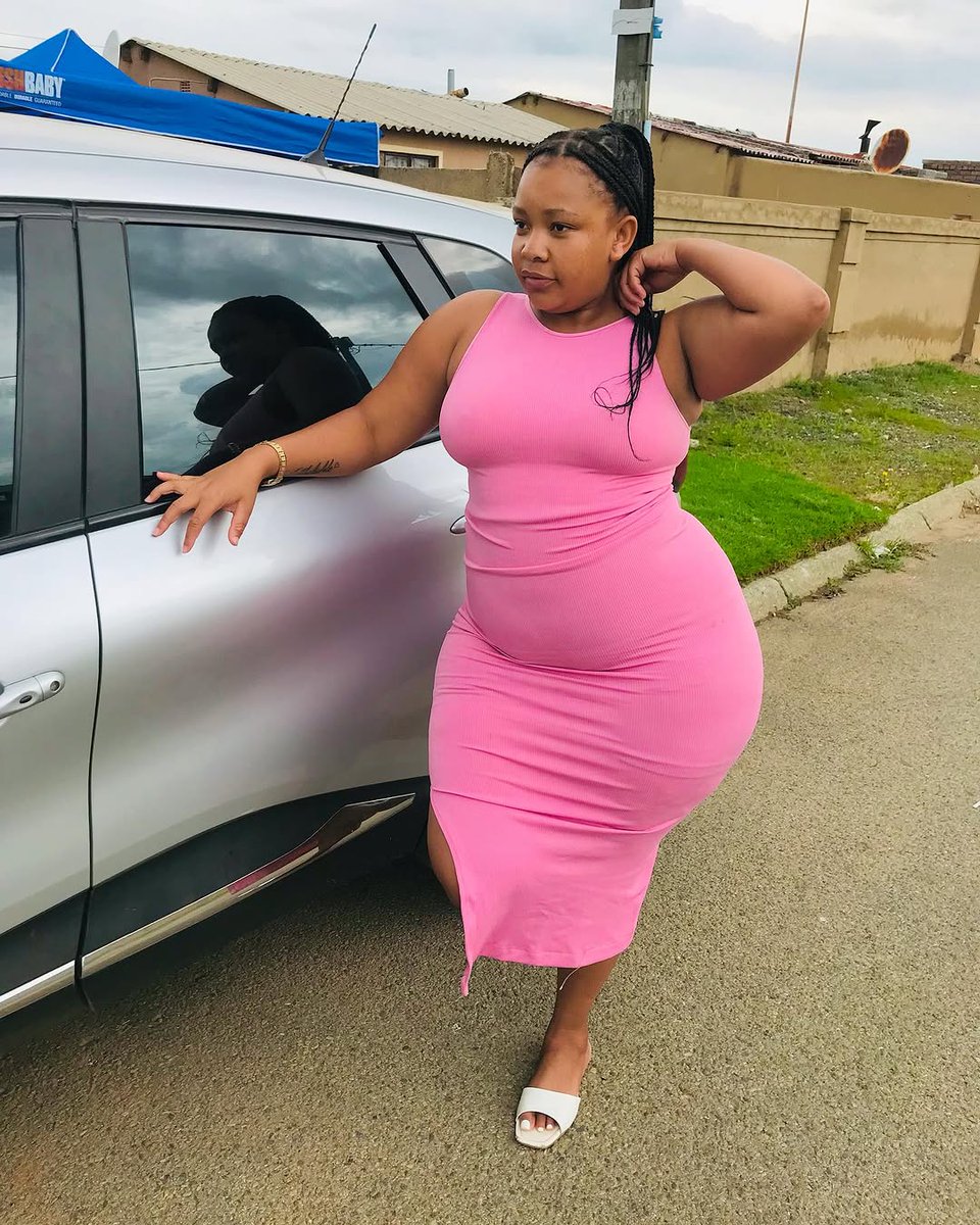 OmhleSiwe26198's tweet photo. Hello nikuphi https://t.co/Q9unr6vb4i