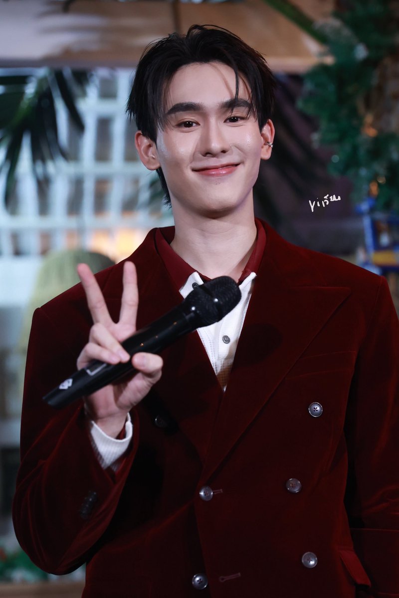 vvvvv_bp's tweet photo. 251225

@kasibook 
🎅🏻🎅🏻

FORCEBOOK XMAS X SAMSUNG 
#SamsungPowerMallXForceBook 
#kasibook https://t.co/fQhNpYa1tZ