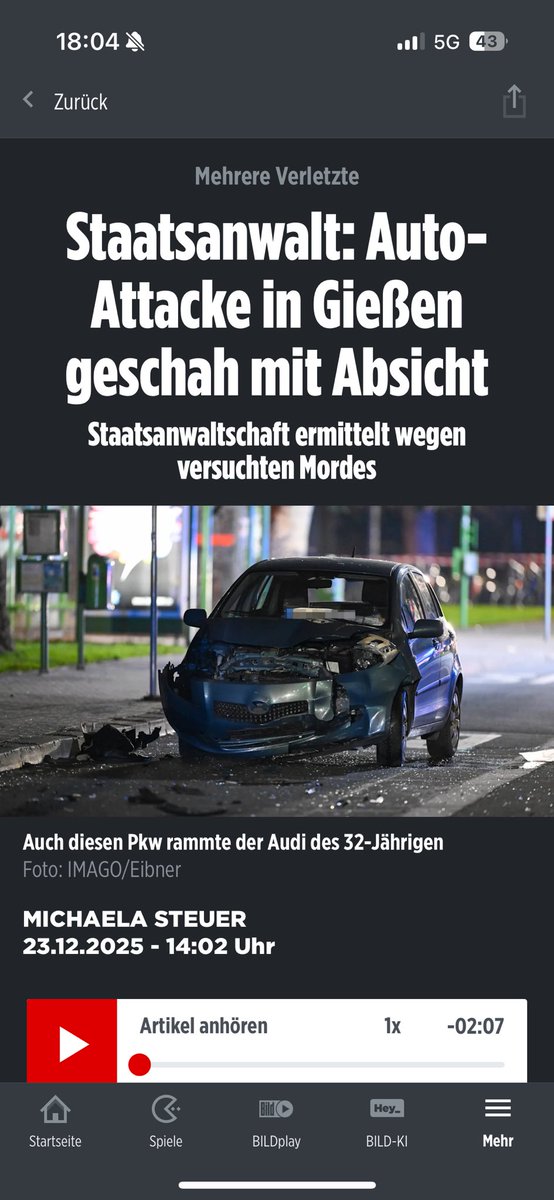 Hoppla, unser Innenminister hat doch über den Amokfahrer aus Gießen behauptet: „Das spricht nicht unbedingt dafür, dass der Fahrer absichtlich Menschen verletzen wollte.“ Jetzt soll der polizeibekannte Aserbaidschaner doch mit Absicht in die Bushaltestelle gefahren sein?! Ja, was