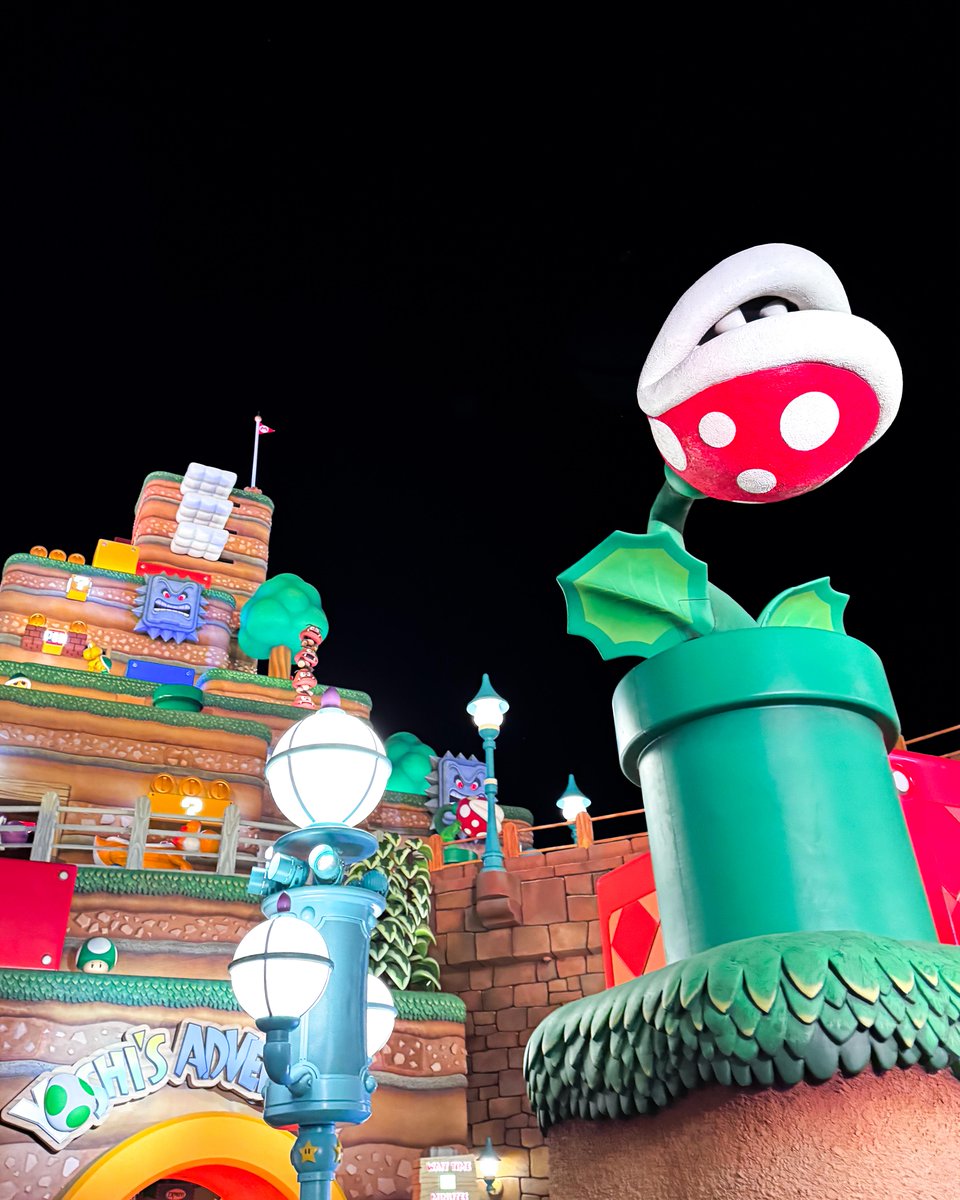 UniversalORL's tweet photo. We could spend the entire day in SUPER NINTENDO WORLD. https://t.co/woWmrXSOBM