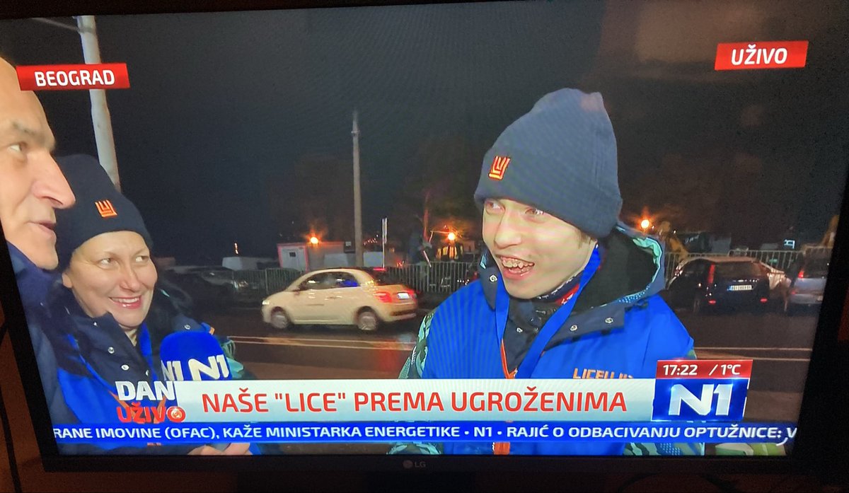 irenamurano's tweet photo. Ovo je naš vredni drug Mata,  ako prodjete Voždovcem i naidjete na njega kupite Lice ulice, obradovaćete ga a pored njega vas će obradovati i časopis 
❤️ https://t.co/1s4x3OraeI