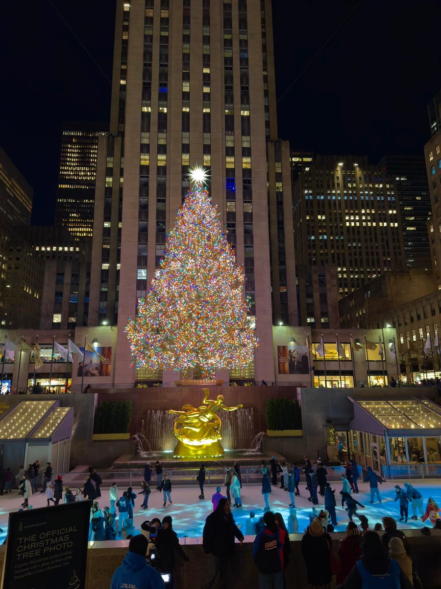 ScottHCarpenter's tweet photo. Merry Christmas! https://t.co/17HnEsbTFJ