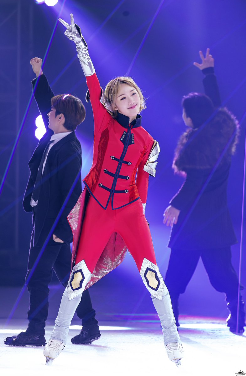 예림이 진짜 머싯고 예쁘지 ㅠㅅㅠ)❤️