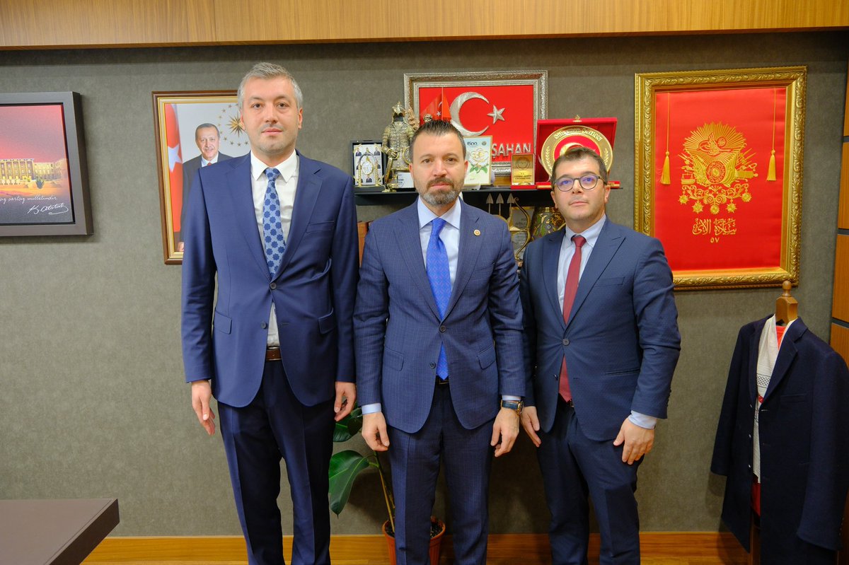 Derneğimiz Genel Sekreteri Feyyaz İŞLEYEN ve Dernek üyemiz Halit BACANLI, Plan ve Bütçe Komisyonu Üyesi Ak Parti Milletvekili Sayın Süleyman ŞAHAN’ı makamında ziyaret etmişlerdir. Yapılan görüşmede; özlük haklarımızda yapılması beklenen iyileştirmelerle ilgili taleplerimiz dile