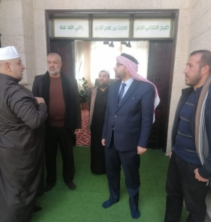 أمين عام وزارة الأوقاف يتفقد عددًا من مساجد الطفيلة 