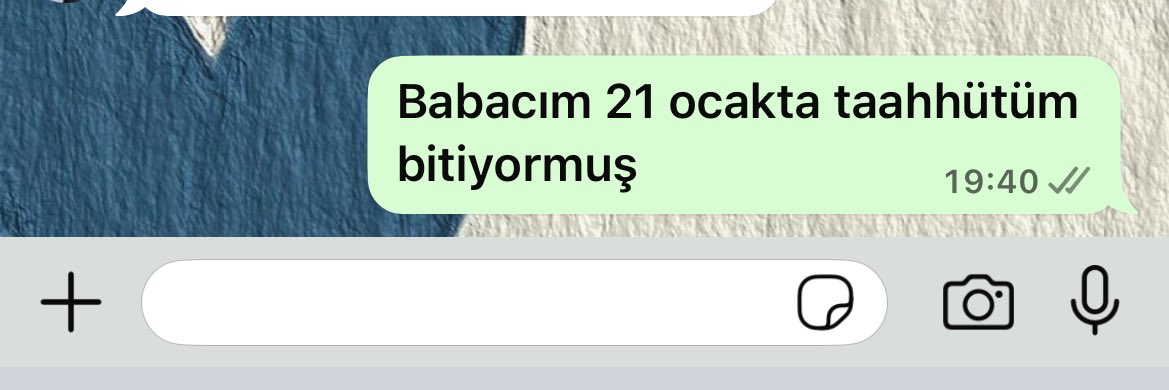 Munevverbulutt's tweet photo. Atanıp kendi hayatını kuruyorsundur ama telefon faturan hâlâ  babanın üzerinedir https://t.co/MCuS8k2xZM