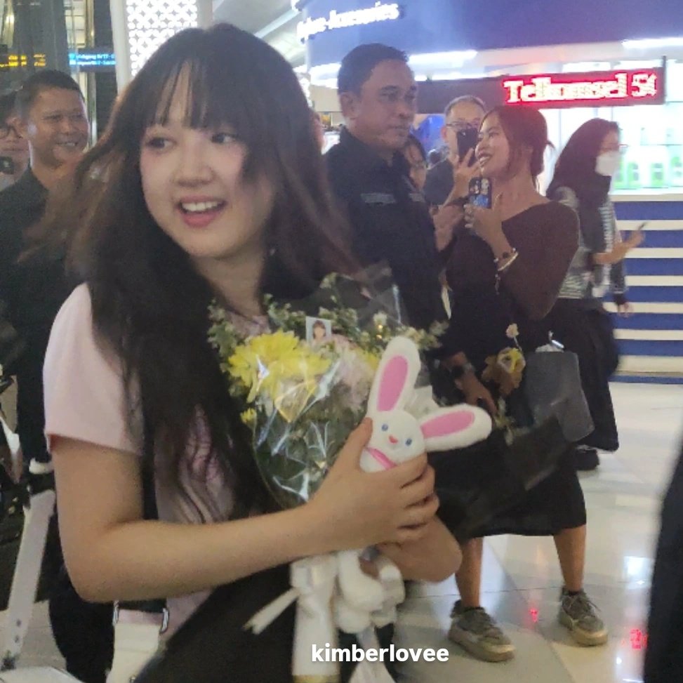 avv she smiled and looked at me, kim gemesin bgt 😭😭